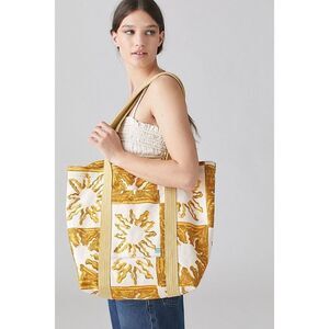 New Urban Outfitters Basic Printed Tote Bag